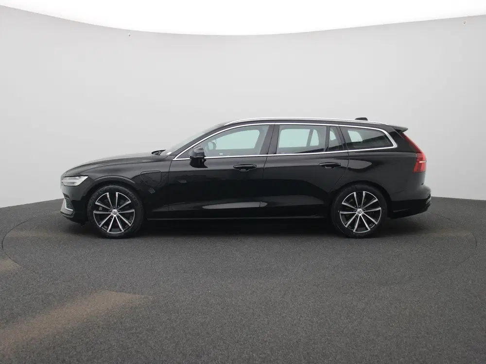 Volvo V60 2.0 T6 Plug-in hybrid AWD Essential Bright uit 2023, foto 4