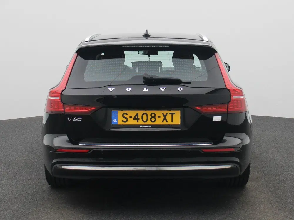 Volvo V60 2.0 T6 Plug-in hybrid AWD Essential Bright uit 2023, foto 5