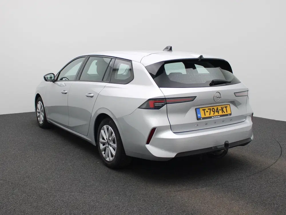 Opel Astra 1.2 Turbo uit 2023, foto 2