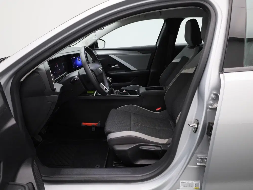 Opel Astra 1.2 Turbo uit 2023, foto 9
