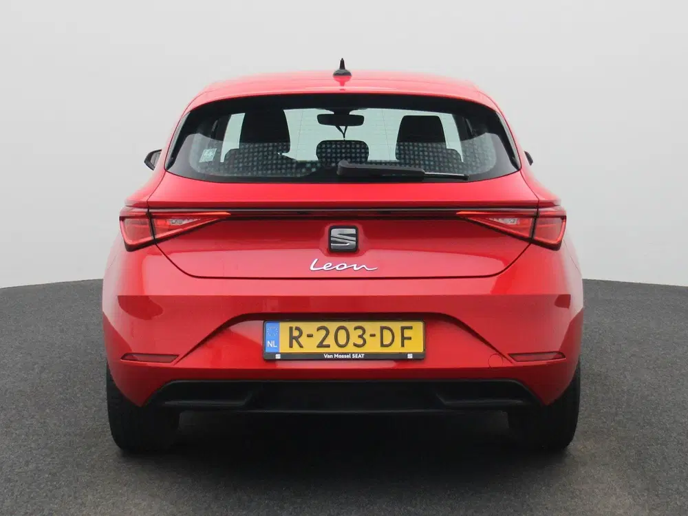 SEAT Leon 1.0 TSI Reference uit 2022, foto 5