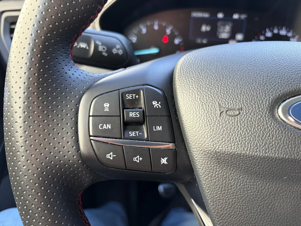 Ford Focus Wagon 1.0 EcoBoost ST Line Business / NAVI / CRUI uit 2019, foto 13