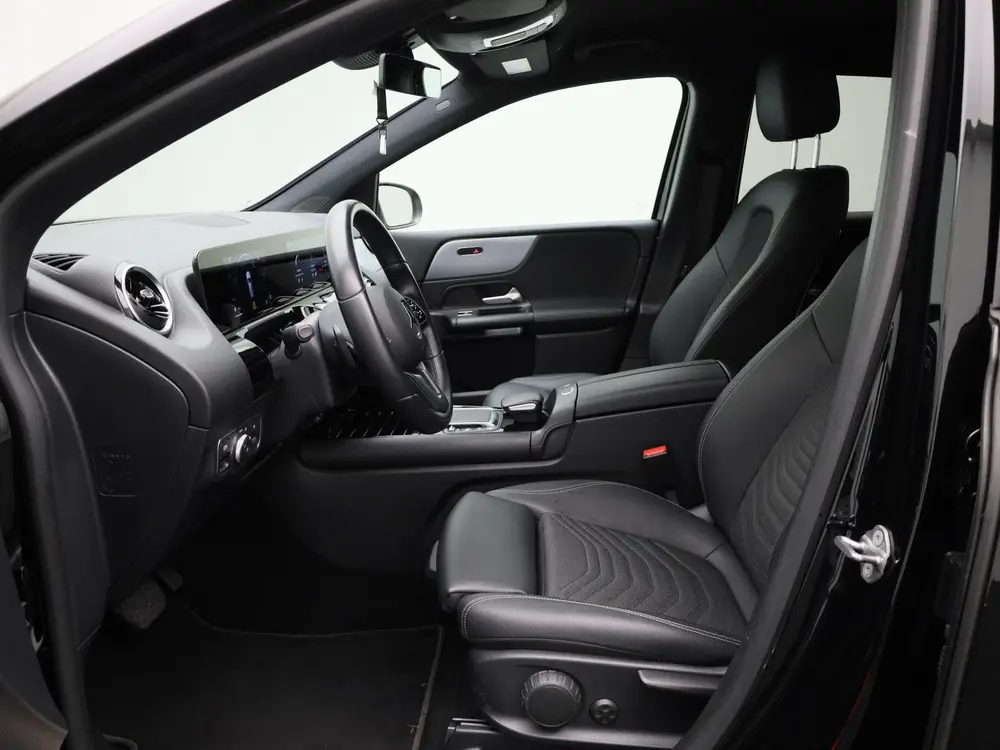 Mercedes-Benz B-Klasse 180 Business Line uit 2023, foto 9