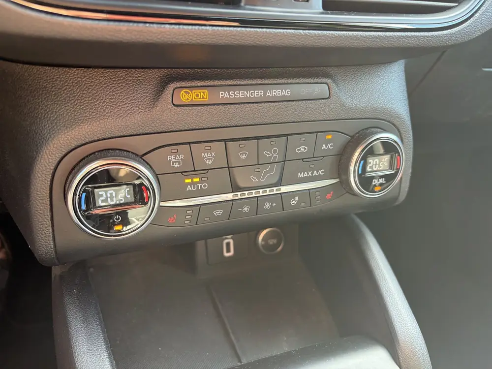 Ford Focus 1.5 EcoBoost ST Line Business 181PK TREKHAAK B&O uit 2019, foto 20