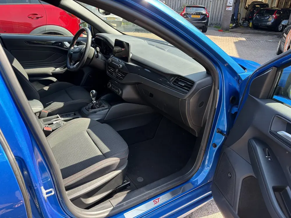 Ford Focus 1.5 EcoBoost ST Line Business 181PK TREKHAAK B&O uit 2019, foto 5