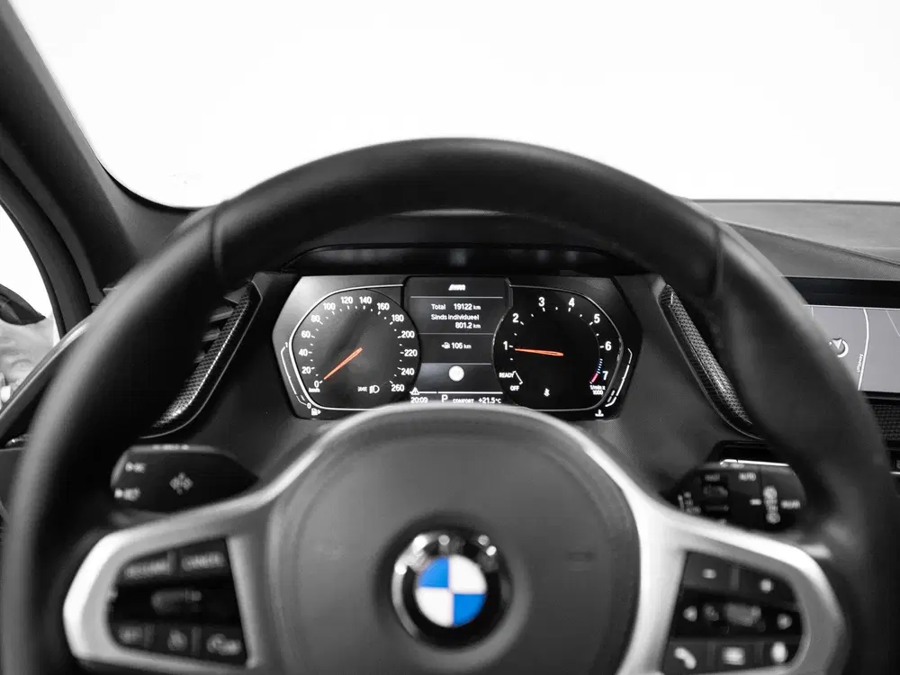 BMW 1-serie 118i High Executive M-Pakket Stoelv Cam Cr uit 2020, foto 19