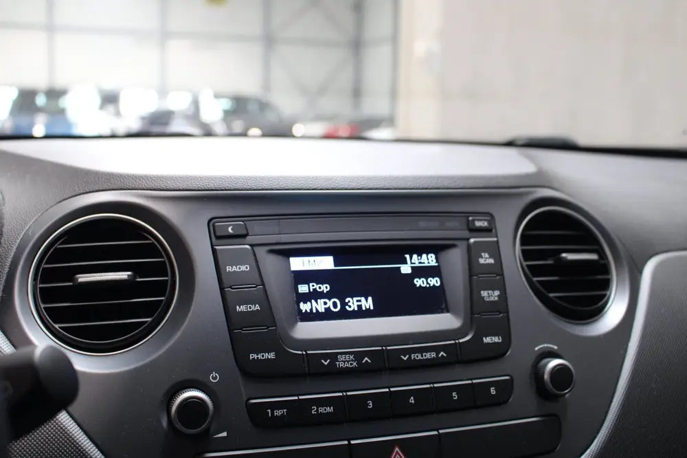 Hyundai I10 1.0i Comfort Cruise Controle Prijs is Rijklaar i uit 2019, foto 8