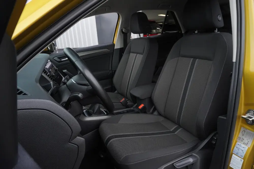 Volkswagen T-Roc 1.0 TSI Style Business | Navigatie | PDC | uit 2021, foto 4