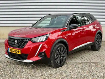 Peugeot 2008 1.2 156pk GT automaat [ Slechts 16388 km ] uit 2020