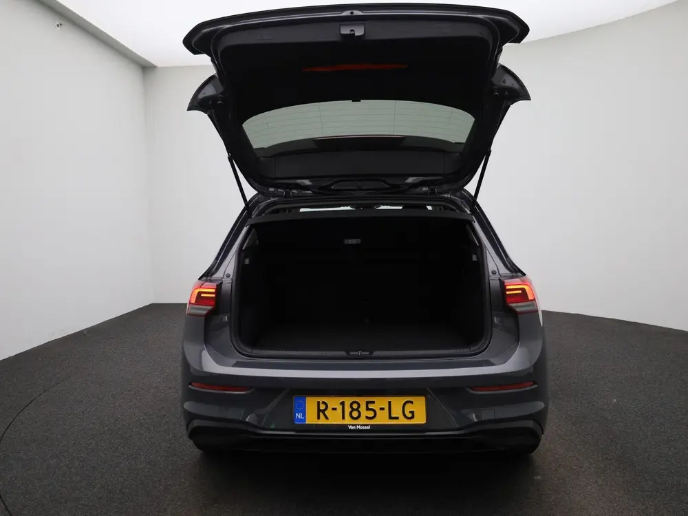 Volkswagen Golf 1.0 TSI Life | Navigatie | Apple Carplay / A uit 2022, foto 11