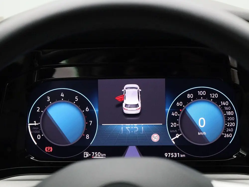 Volkswagen Golf 1.0 TSI Life | Navigatie | Apple Carplay / A uit 2022, foto 8