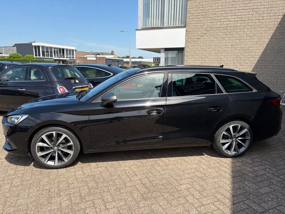 SEAT Leon 1.5 eTSI FR Launch Edition uit 2021, foto 4