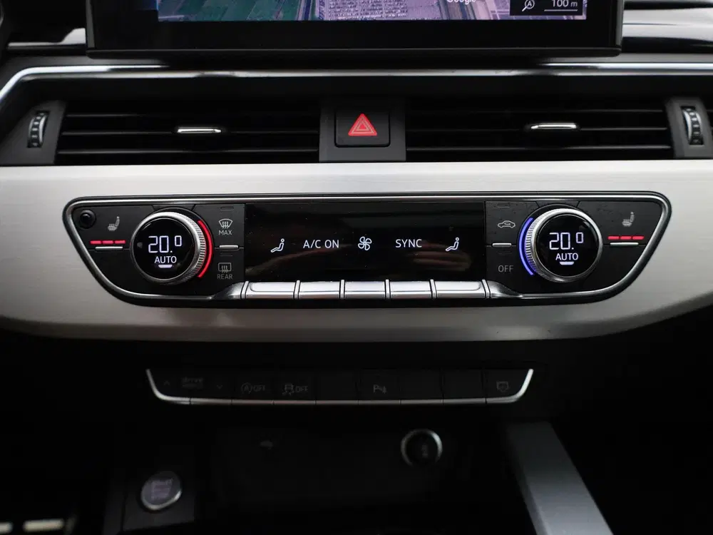 Audi A4 2.0 40 TFSI S edition Competition uit 2024, foto 19