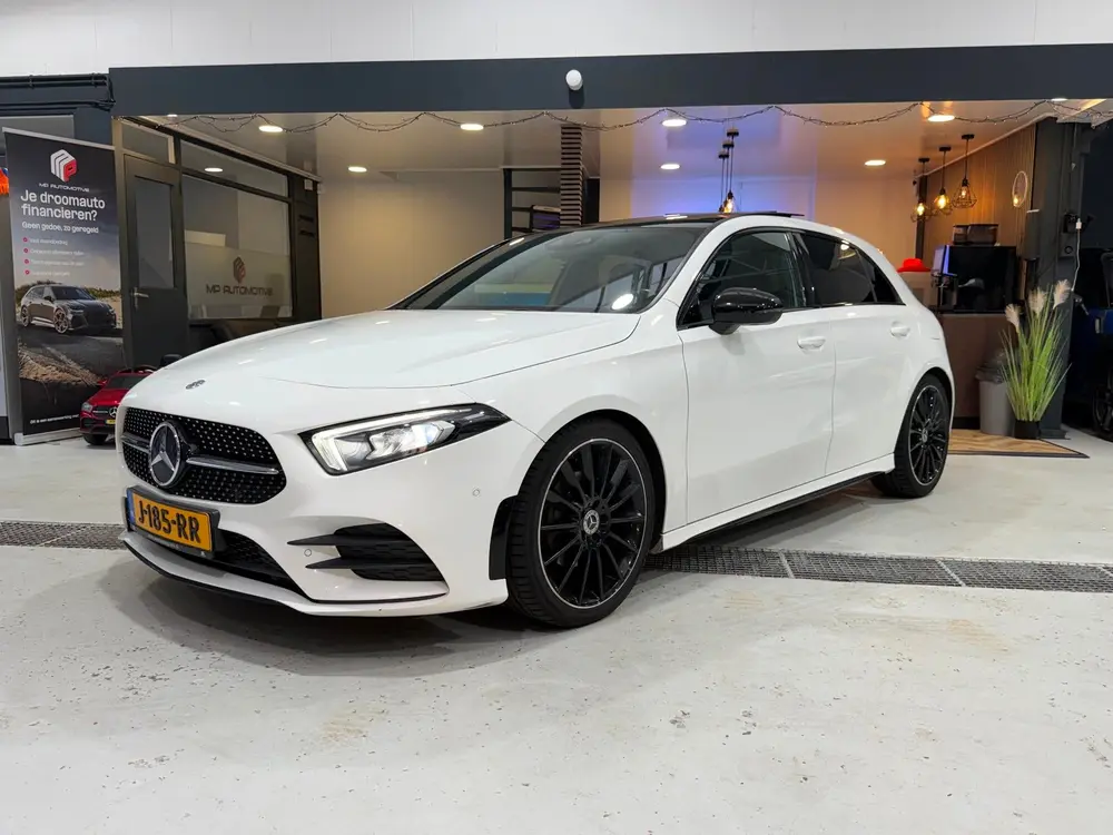 Mercedes-Benz A-Klasse 200 Premium Plus AMG|PANO|Sfeer|CAM|D uit 2019, foto 10