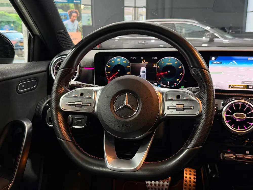 Mercedes-Benz A-Klasse 200 Premium Plus AMG|PANO|Sfeer|CAM|D uit 2019, foto 13