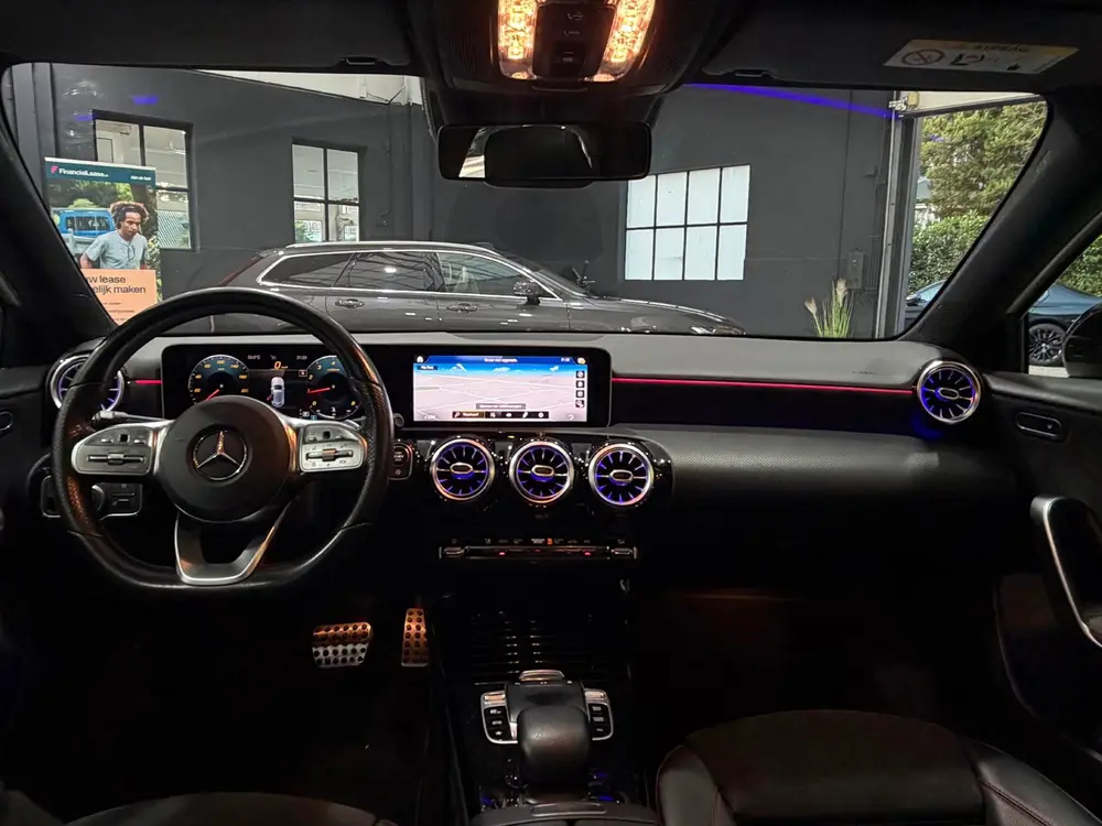 Mercedes-Benz A-Klasse 200 Premium Plus AMG|PANO|Sfeer|CAM|D uit 2019, foto 19