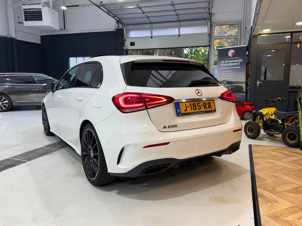 Mercedes-Benz A-Klasse 200 Premium Plus AMG|PANO|Sfeer|CAM|D uit 2019, foto 3