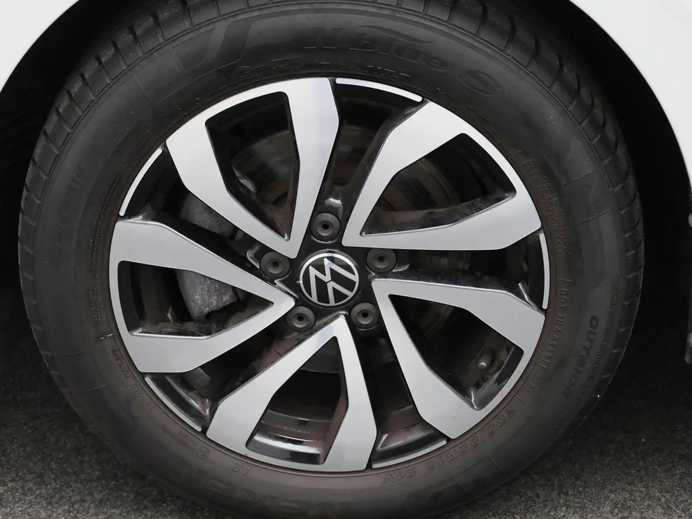 Volkswagen Golf 1.0 eTSI Life | Automaat | Panorama dak | Vi uit 2022, foto 14