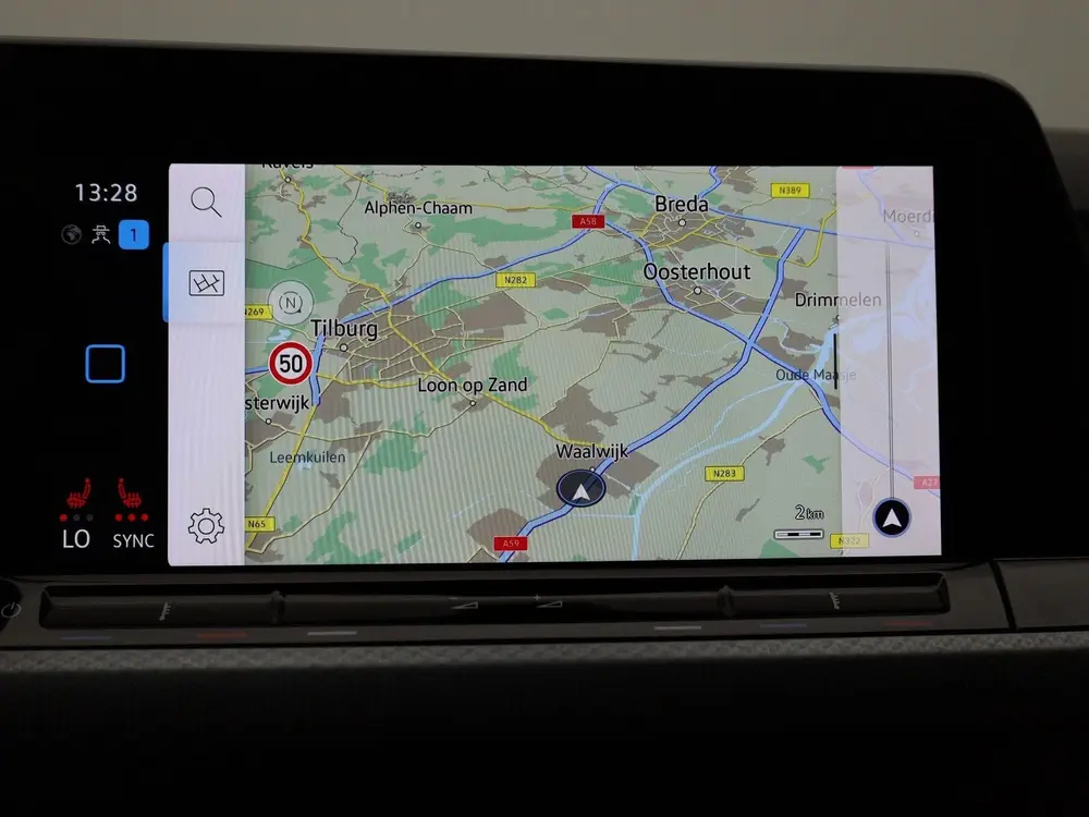 Volkswagen Golf 1.0 eTSI Life | Automaat | Panorama dak | Vi uit 2022, foto 19