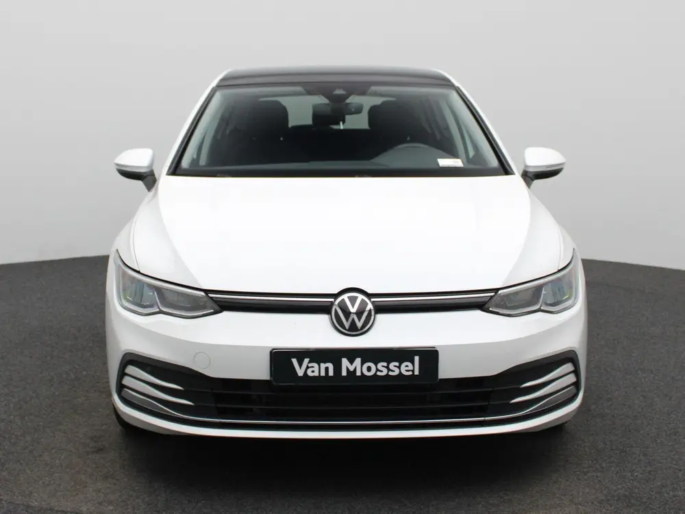Volkswagen Golf 1.0 eTSI Life | Automaat | Panorama dak | Vi uit 2022, foto 5