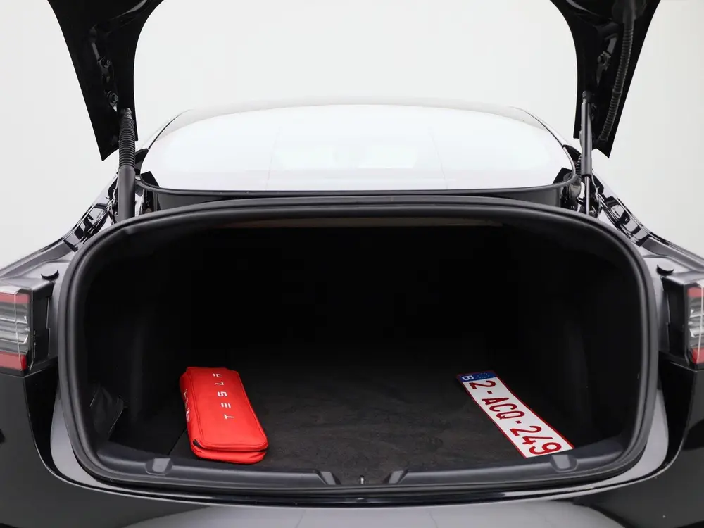 Tesla Model 3 Standard RWD Plus 60 kWh uit 2021, foto 13