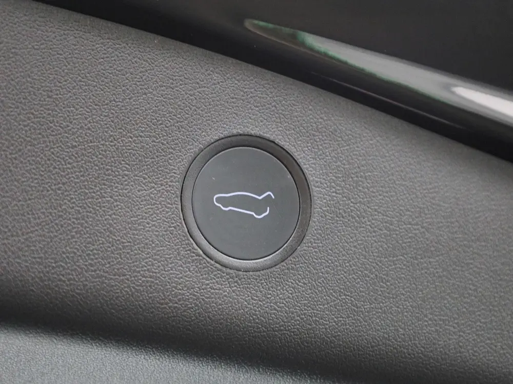 Tesla Model 3 Standard RWD Plus 60 kWh uit 2021, foto 14