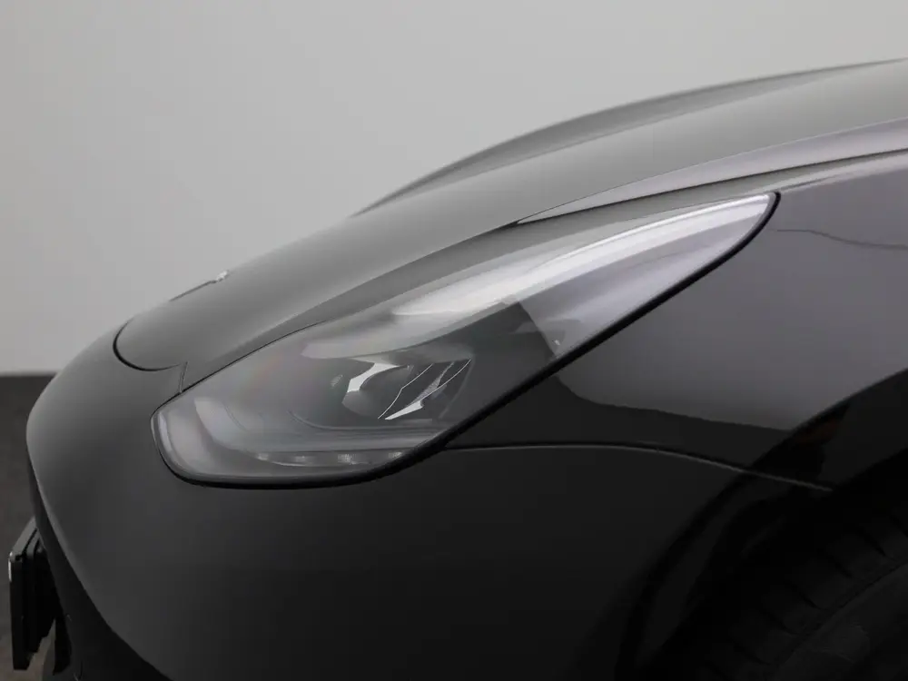 Tesla Model 3 Standard RWD Plus 60 kWh uit 2021, foto 15