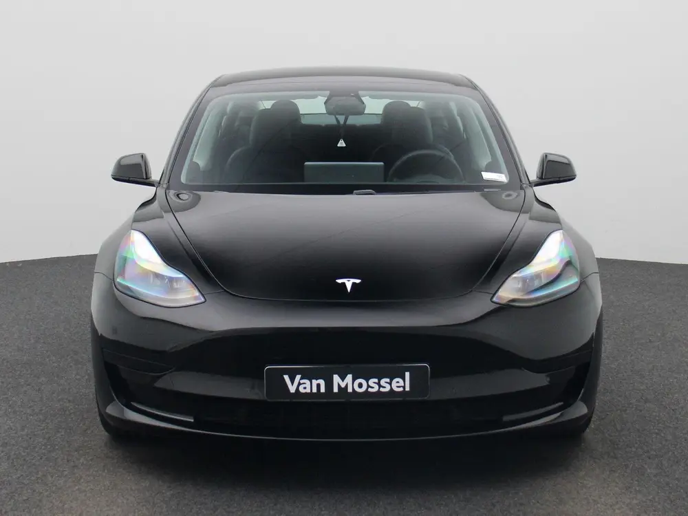 Tesla Model 3 Standard RWD Plus 60 kWh uit 2021, foto 5