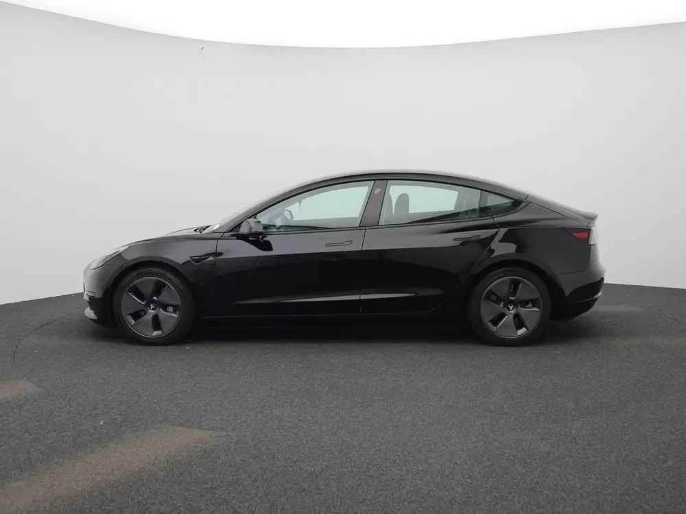 Tesla Model 3 Standard RWD Plus 60 kWh uit 2021, foto 6
