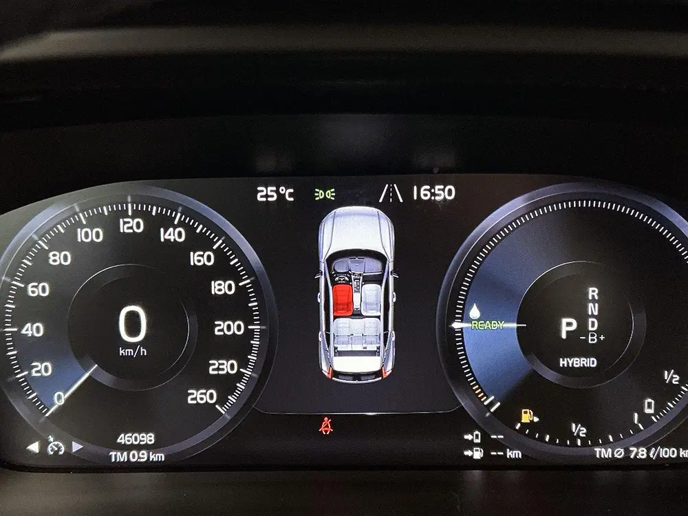 Volvo XC40 1.5 T4 Plug-in hybrid Plus Bright uit 2022, foto 11