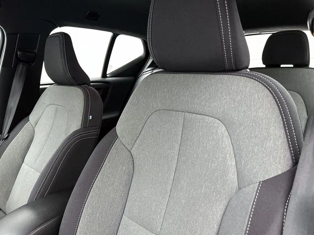 Volvo XC40 1.5 T4 Plug-in hybrid Plus Bright uit 2022, foto 14