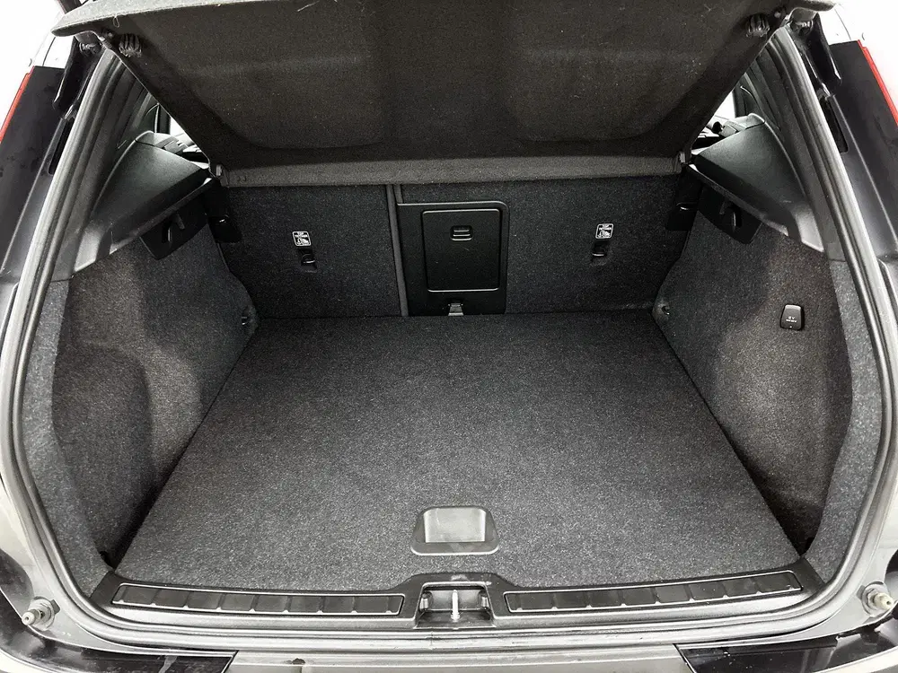 Volvo XC40 1.5 T4 Plug-in hybrid Plus Bright uit 2022, foto 17