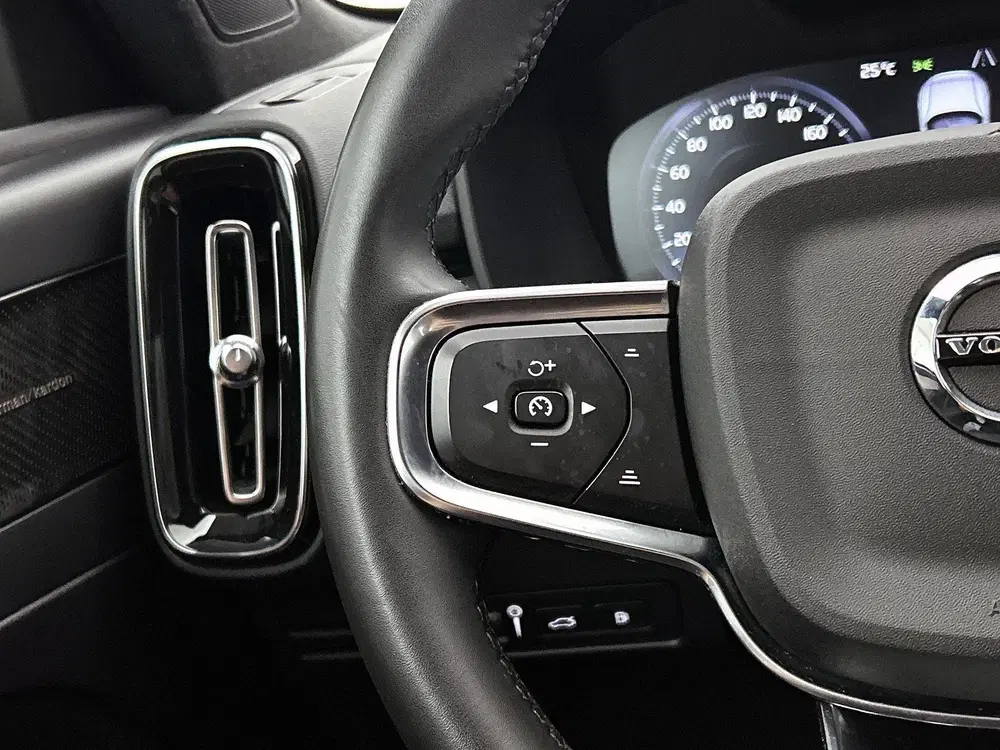 Volvo XC40 1.5 T4 Plug-in hybrid Plus Bright uit 2022, foto 8