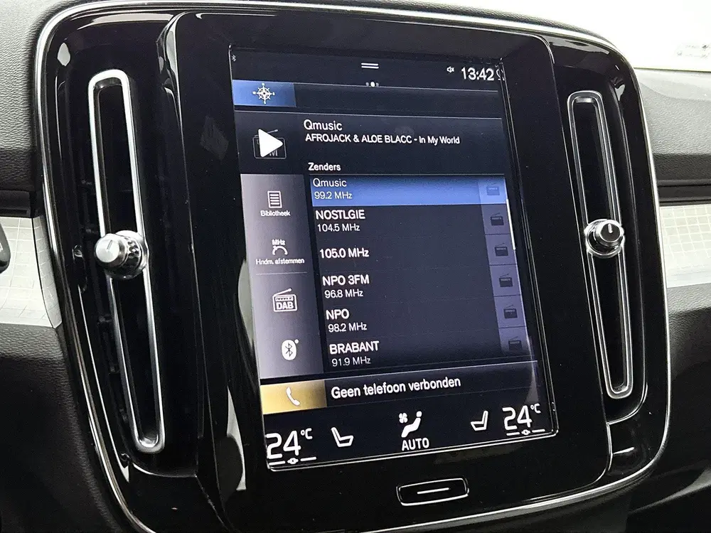 Volvo XC40 1.5 T4 Plug-in hybrid Plus Bright uit 2023, foto 9