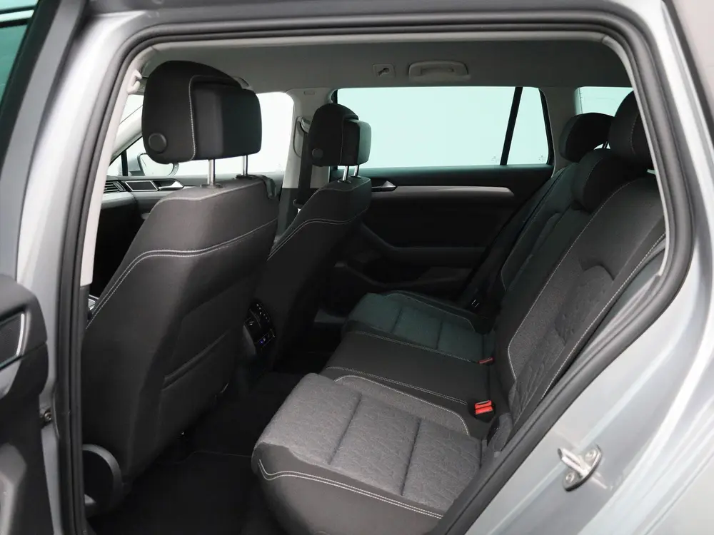 Volkswagen Passat Variant 1.5 TSI Business | Automaat | LMV uit 2023, foto 11