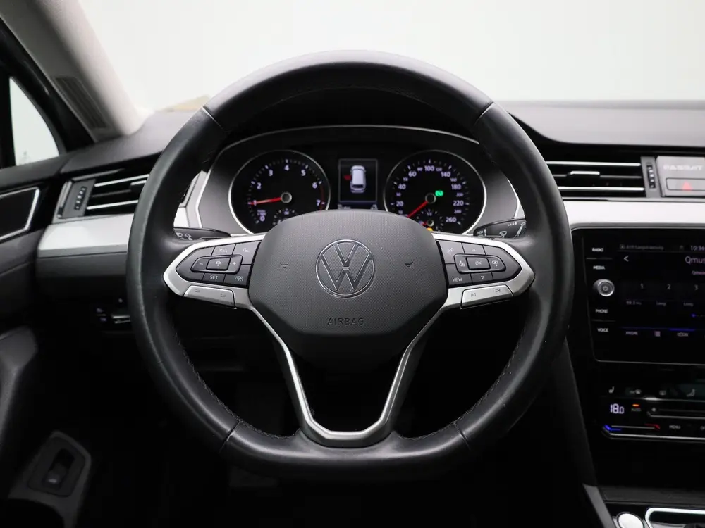 Volkswagen Passat Variant 1.5 TSI Business | Automaat | LMV uit 2023, foto 3