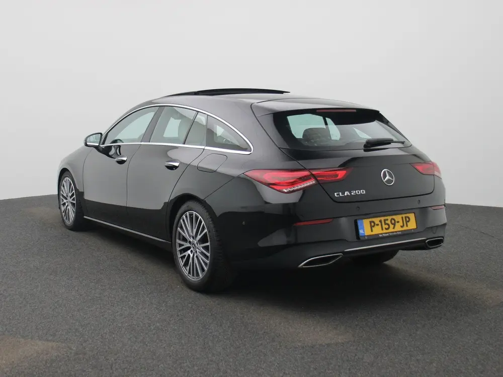Mercedes-Benz CLA 200 Business Solutio uit 2022, foto 4