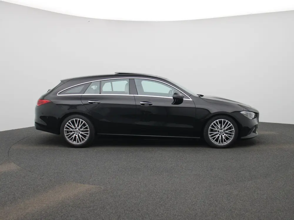 Mercedes-Benz CLA 200 Business Solutio uit 2022, foto 8