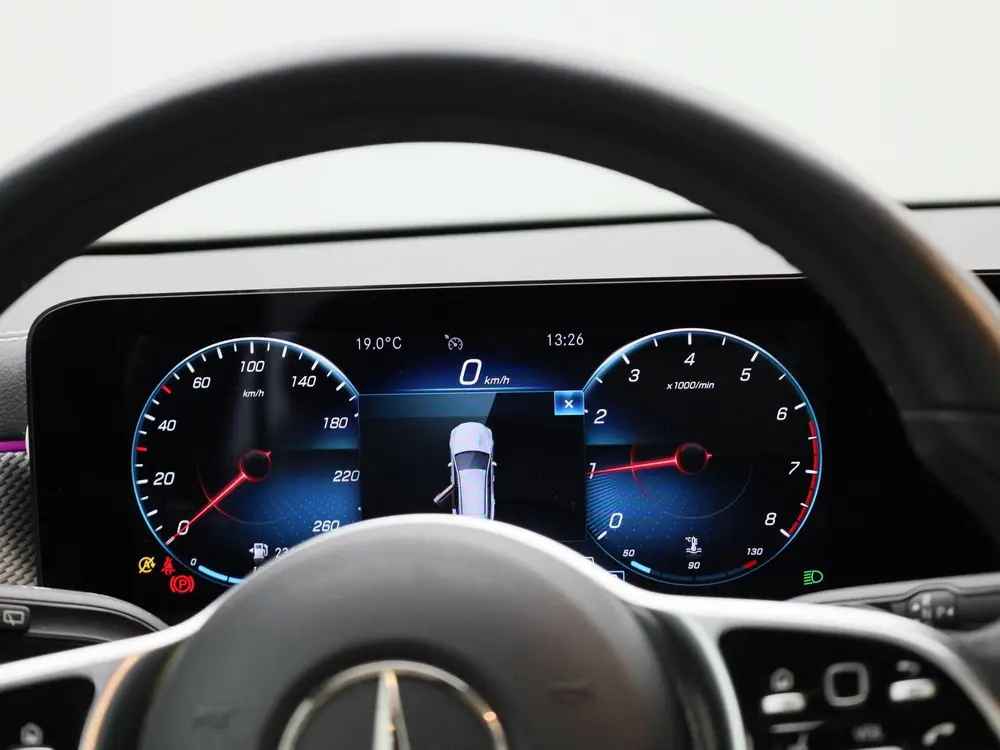 Mercedes-Benz CLA 200 Business Solutio uit 2022, foto 9