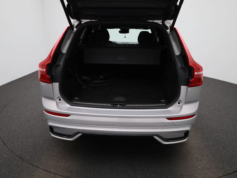 Volvo XC60 2.0 T8 Plug-in hybrid AWD Plus Dark uit 2022, foto 12