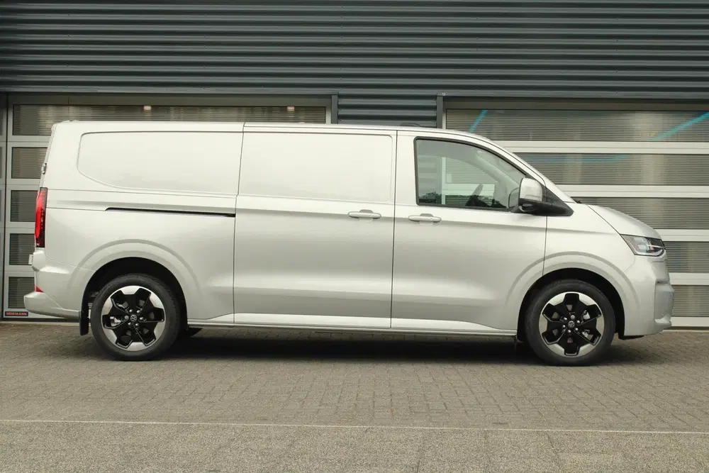 Volkswagen Transporter 2.5 eHybrid 233pk AUT L2H1 30 Bulli uit 2026, foto 10