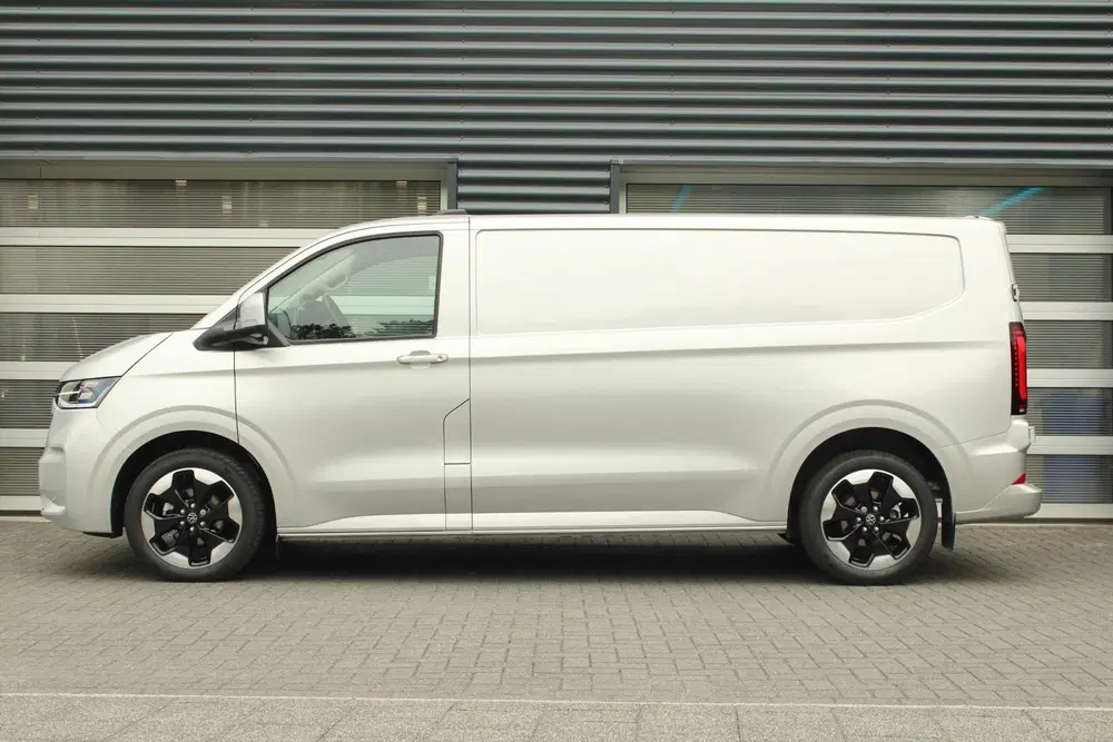 Volkswagen Transporter 2.5 eHybrid 233pk AUT L2H1 30 Bulli uit 2026, foto 14