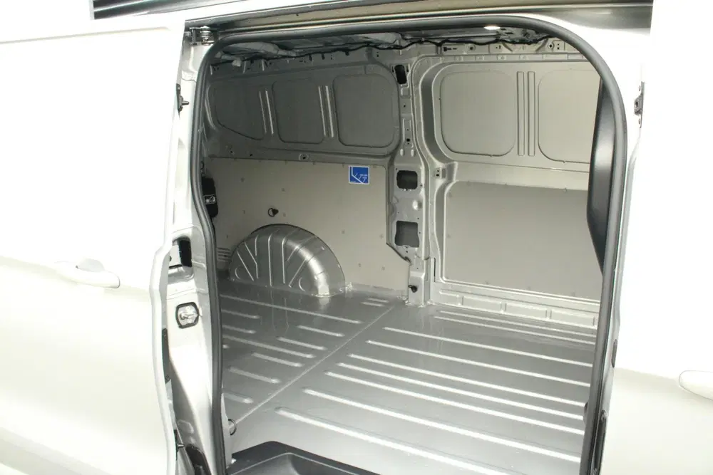 Volkswagen Transporter 2.5 eHybrid 233pk AUT L2H1 30 Bulli uit 2026, foto 6