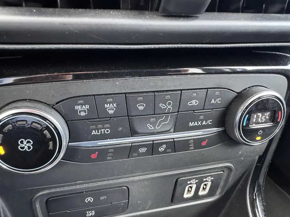 Ford EcoSport 1.0 EcoBoost ST-Line Black 125pk | Winterpack uit 2019, foto 15