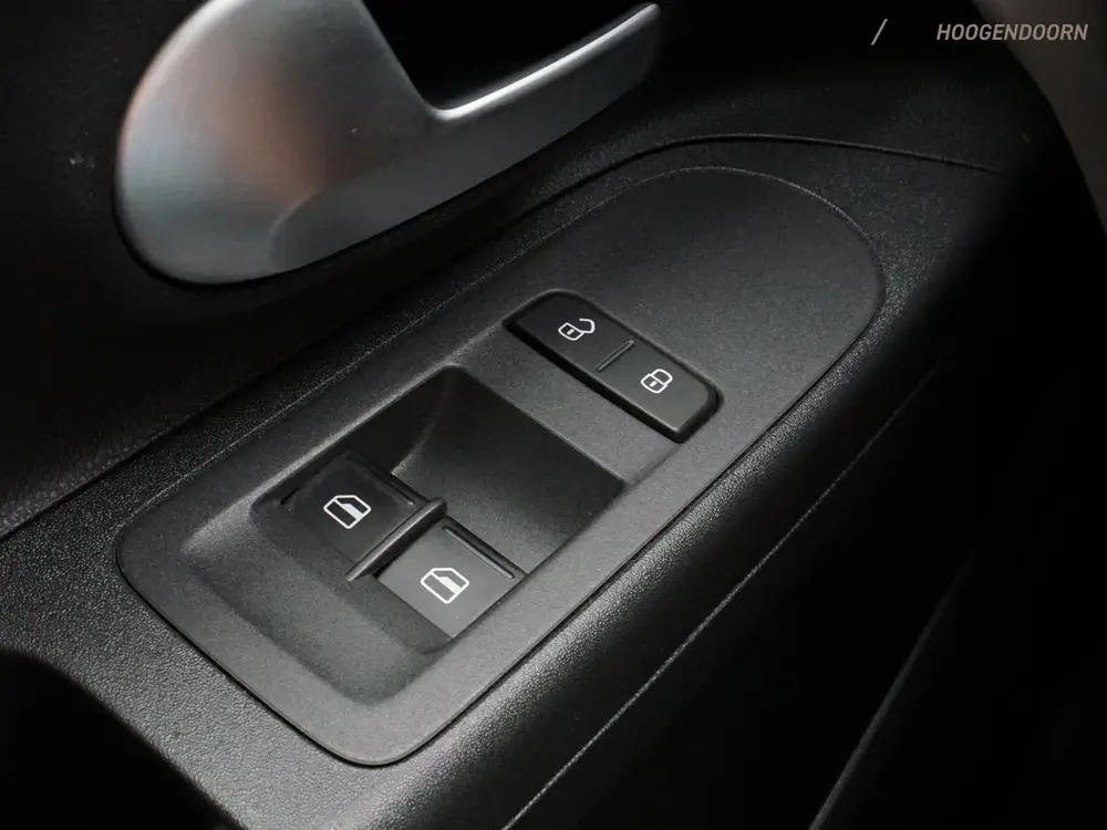 Volkswagen Up! Comfortline 1.0 (BLUETOOTH,LANE ASSIST,AIRCON uit 2022, foto 16