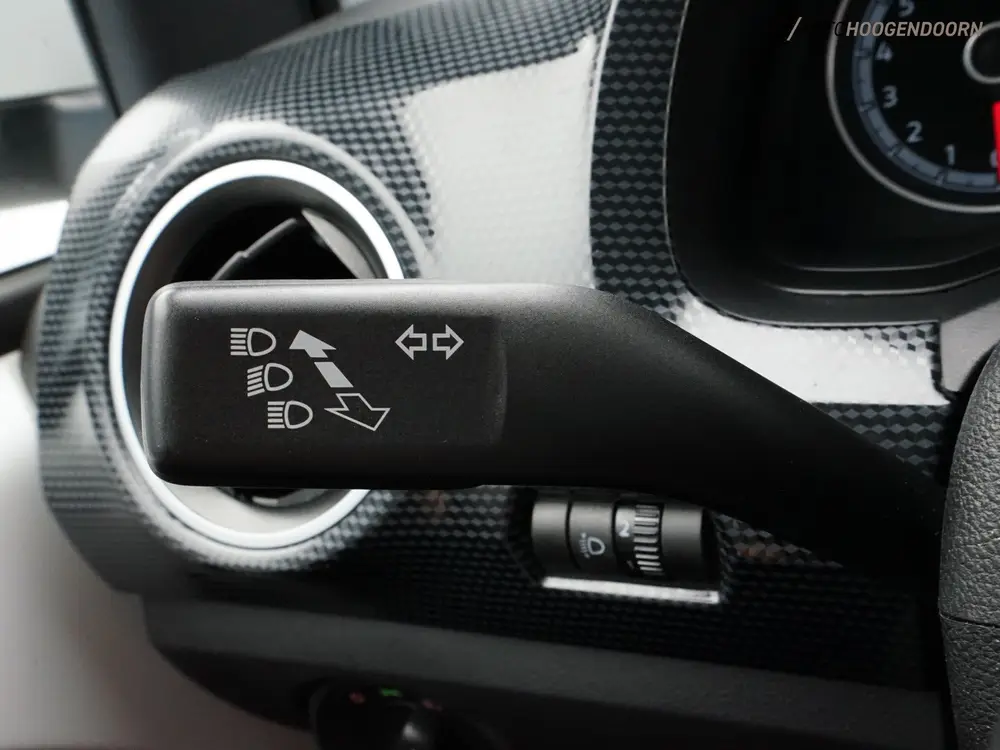 Volkswagen Up! Comfortline 1.0 (BLUETOOTH,LANE ASSIST,AIRCON uit 2022, foto 18