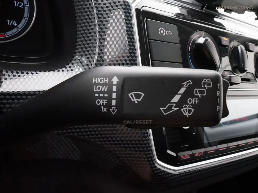 Volkswagen Up! Comfortline 1.0 (BLUETOOTH,LANE ASSIST,AIRCON uit 2022, foto 20