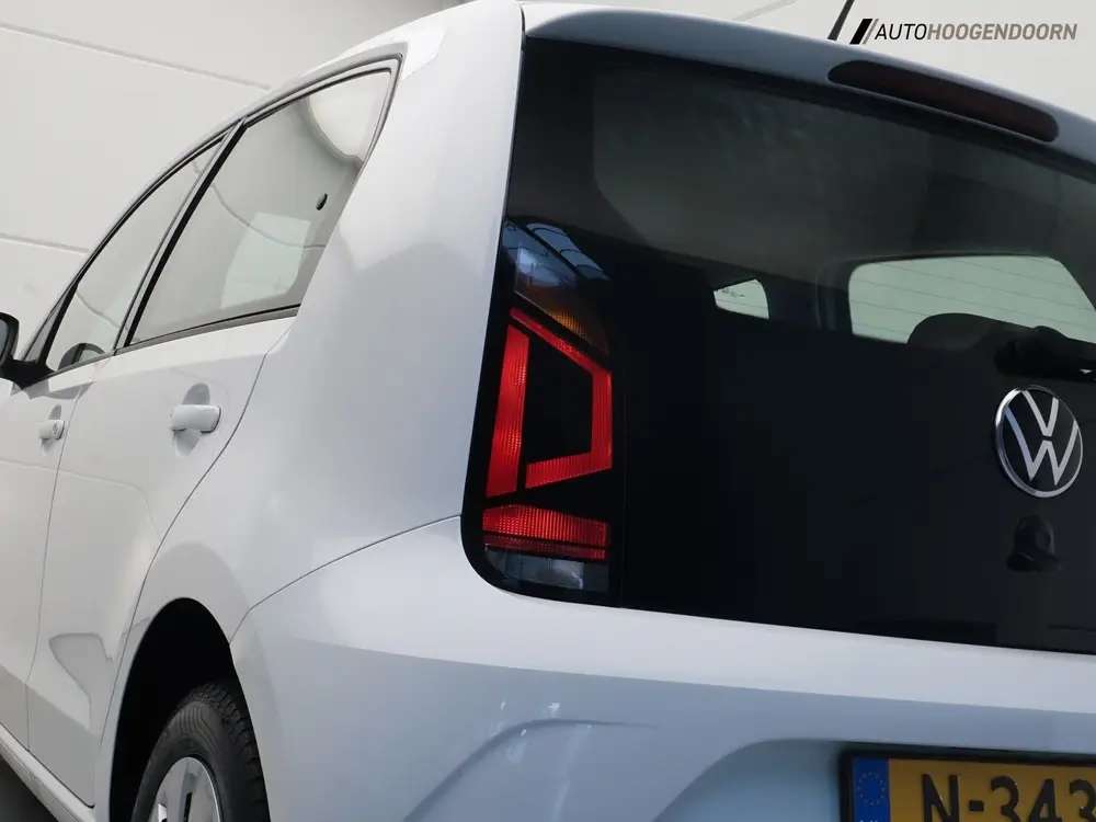 Volkswagen Up! Comfortline 1.0 (BLUETOOTH,LANE ASSIST,AIRCON uit 2022, foto 9
