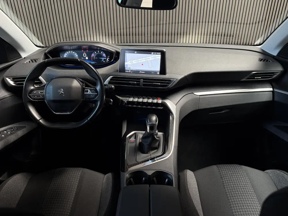 Peugeot 3008 1.2 PureTech Allure | Carplay | Camera | Nieuwe uit 2019, foto 16
