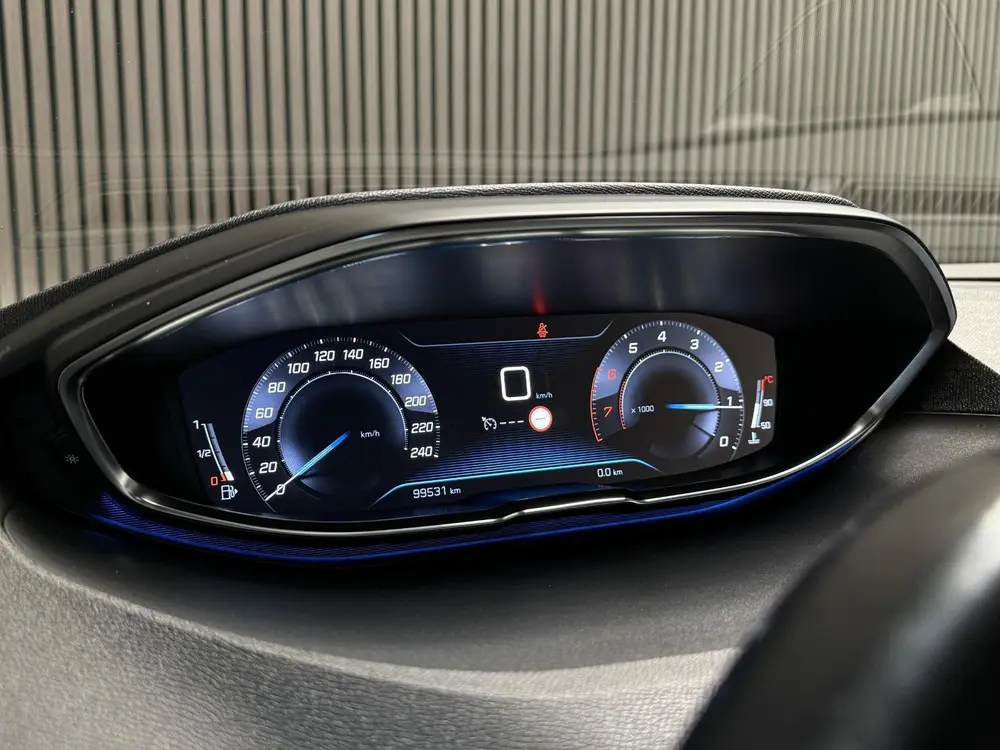 Peugeot 3008 1.2 PureTech Allure | Carplay | Camera | Nieuwe uit 2019, foto 17
